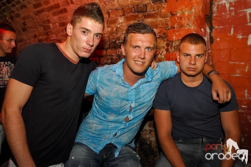 Escape: Carlsberg Summer Party sâmbătă, 