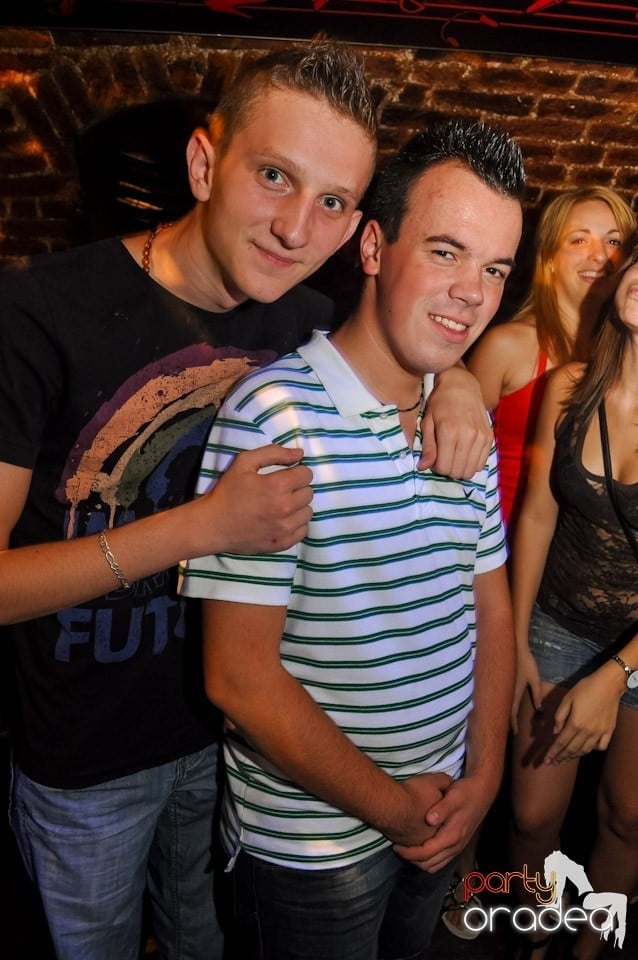 Escape: Carlsberg Summer Party sâmbătă, 