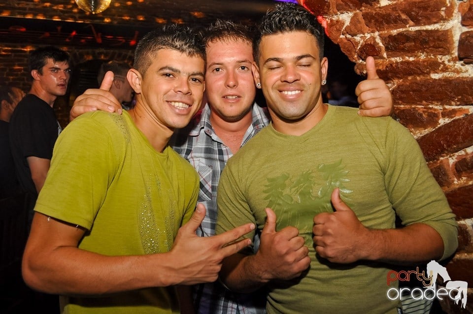 Escape: Carlsberg Summer Party sâmbătă, 