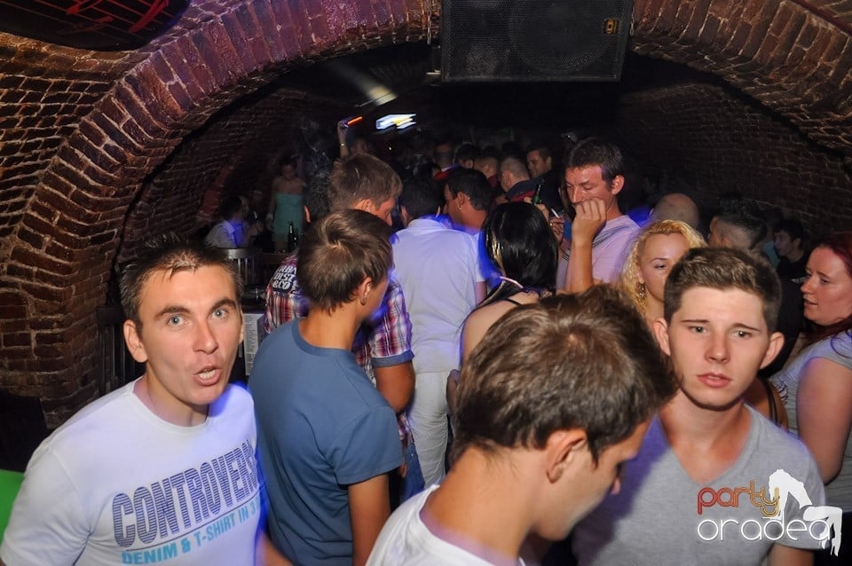 Escape: Carlsberg Summer Party sâmbătă, 