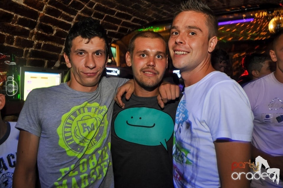 Escape: Carlsberg Summer Party sâmbătă, 