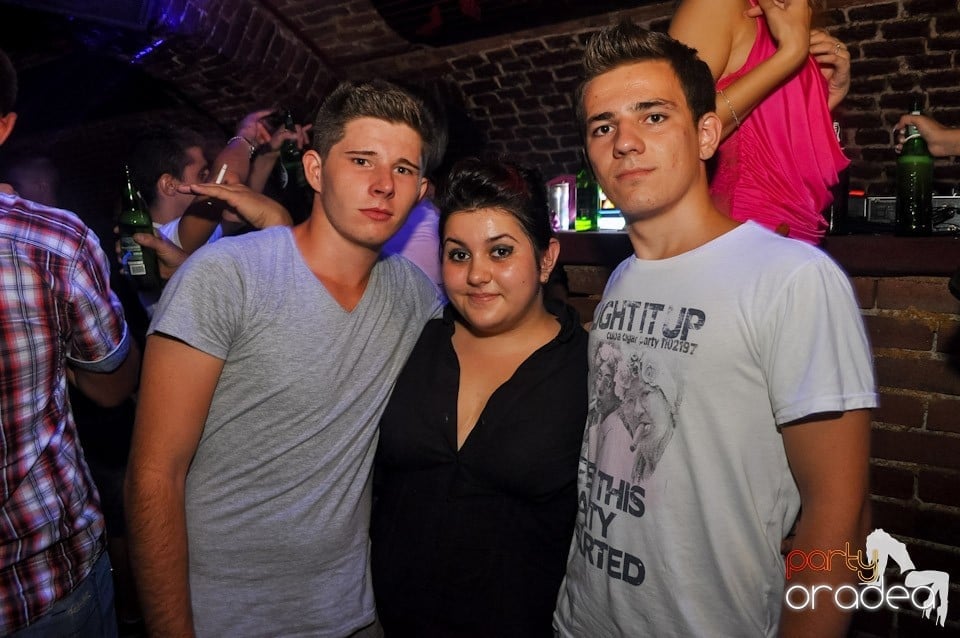 Escape: Carlsberg Summer Party sâmbătă, 