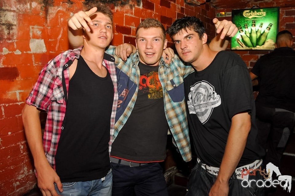 Escape: Carlsberg Summer Party sâmbătă, 