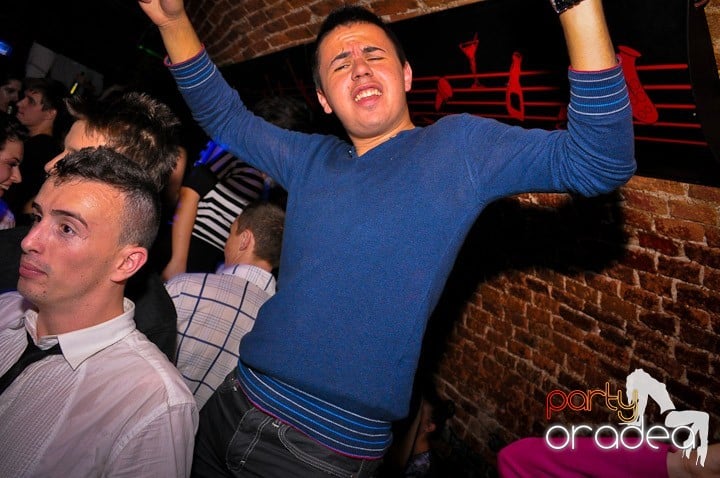 Escape Club joi seara, 