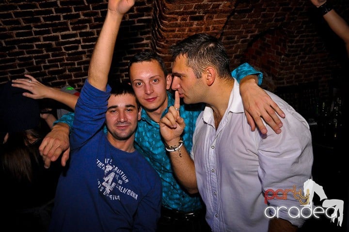 Escape Club joi seara, 