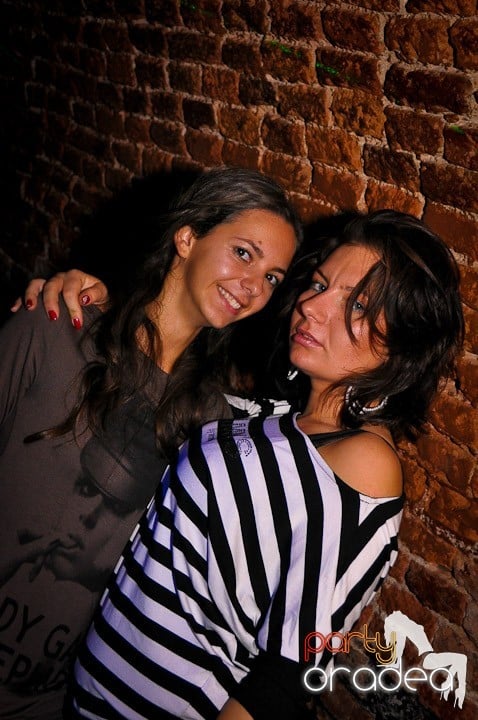 Escape Club joi seara, 