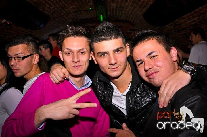 Escape Club joi seara, 