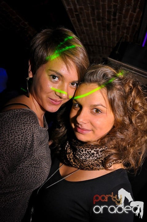 Escape Club joi seara, 