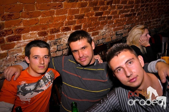 Escape Club joi seara, 