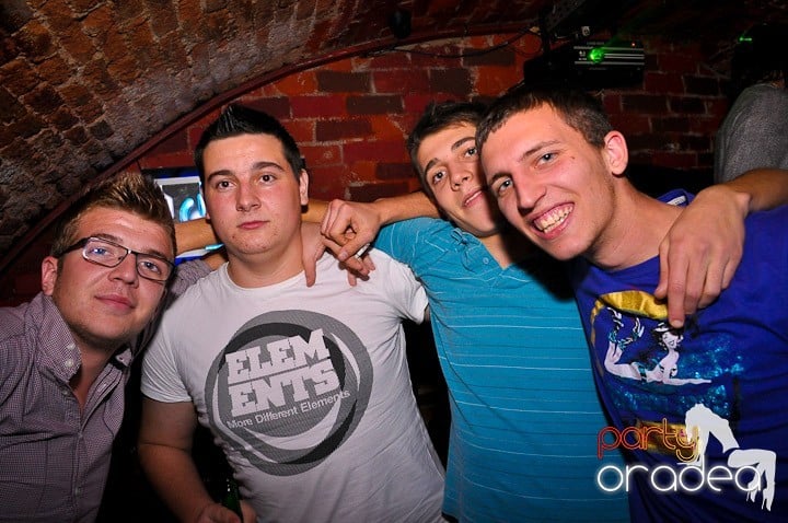 Escape Club joi seara, 