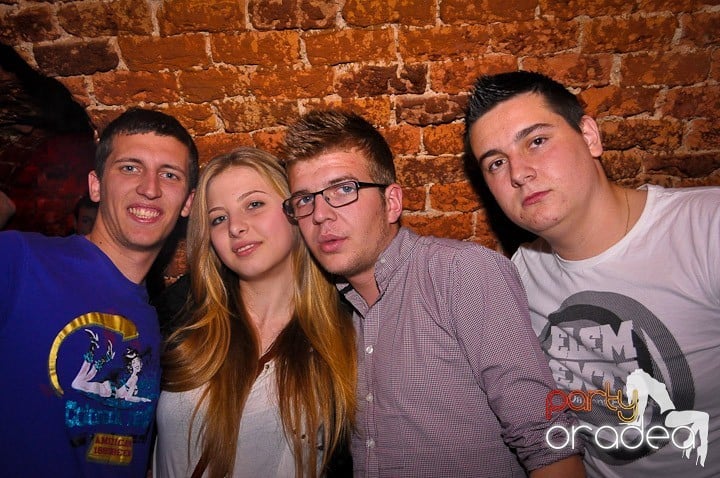 Escape Club joi seara, 