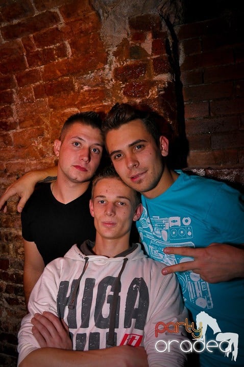 Escape Club joi seara, 