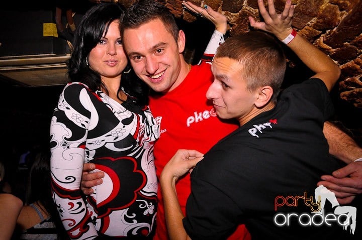 Escape Club joi seara, 