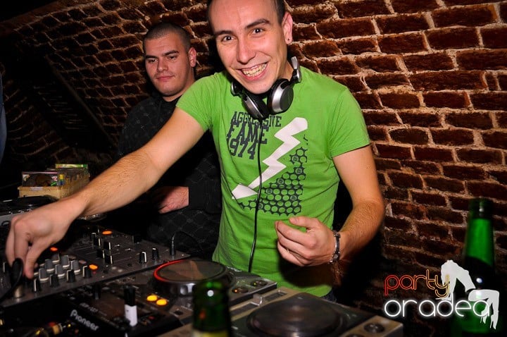 Escape Club joi seara, 