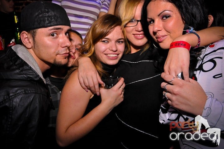 Escape Club joi seara, 