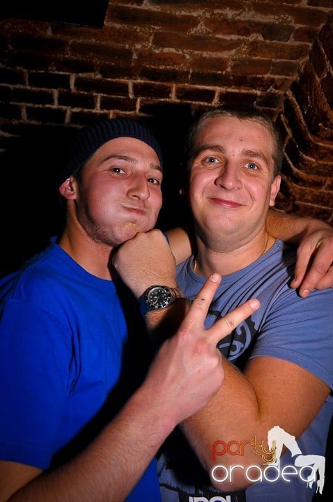 Escape Club joi seara, 