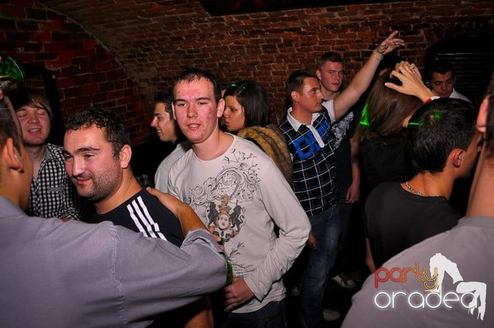 Escape Club joi seara, 