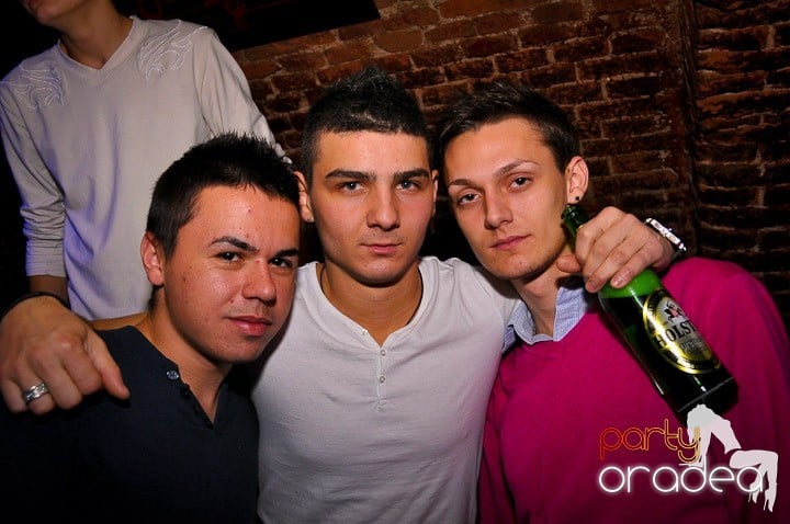 Escape Club joi seara, 