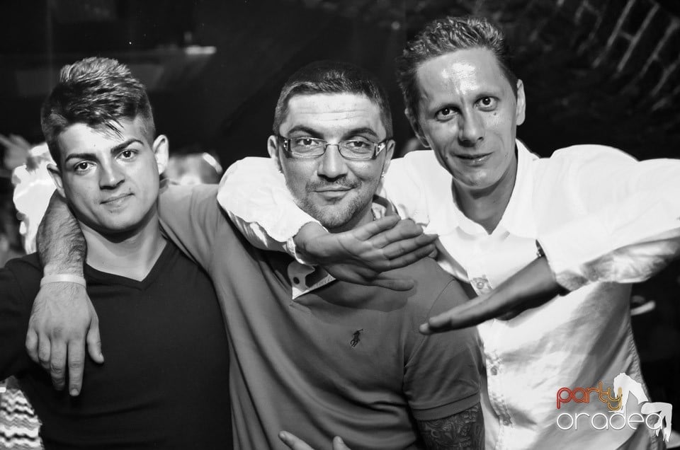 Escape Club Party cu DJ Mihy, 