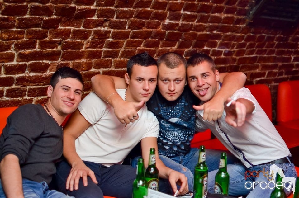 Escape Club Party cu DJ Mihy, 