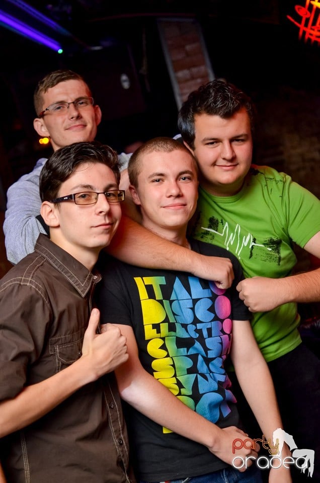 Escape Club Party cu DJ Mihy, 