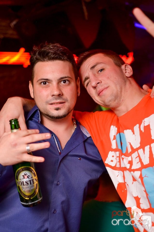 Escape Club Party cu DJ Mihy, 