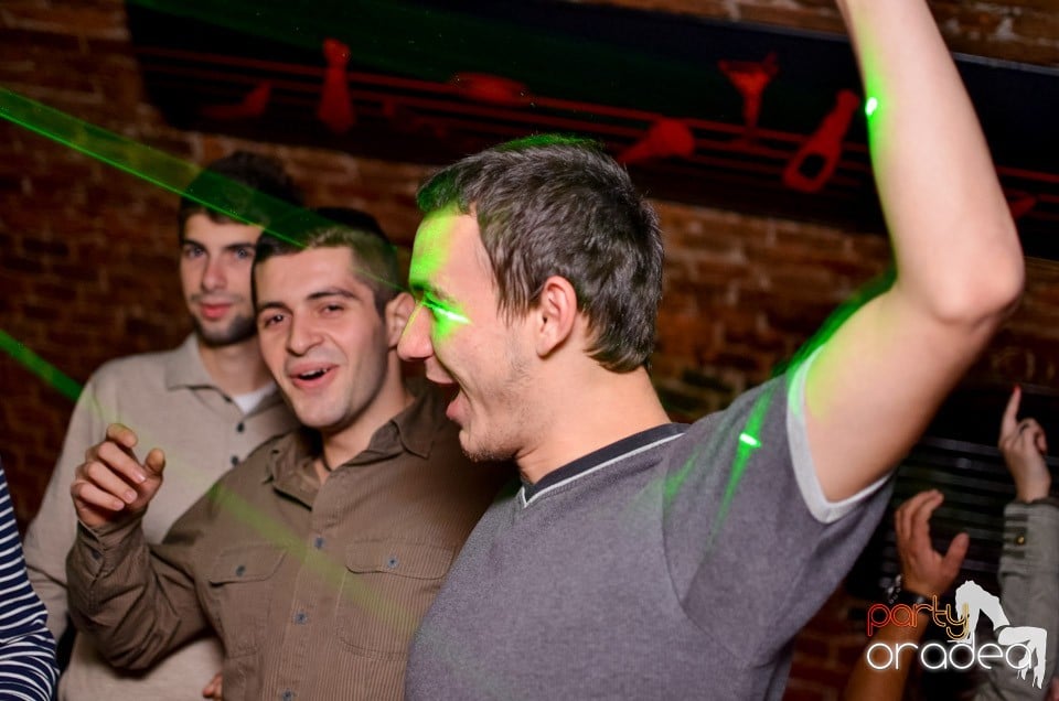 Escape Club Party cu DJ Mihy, 