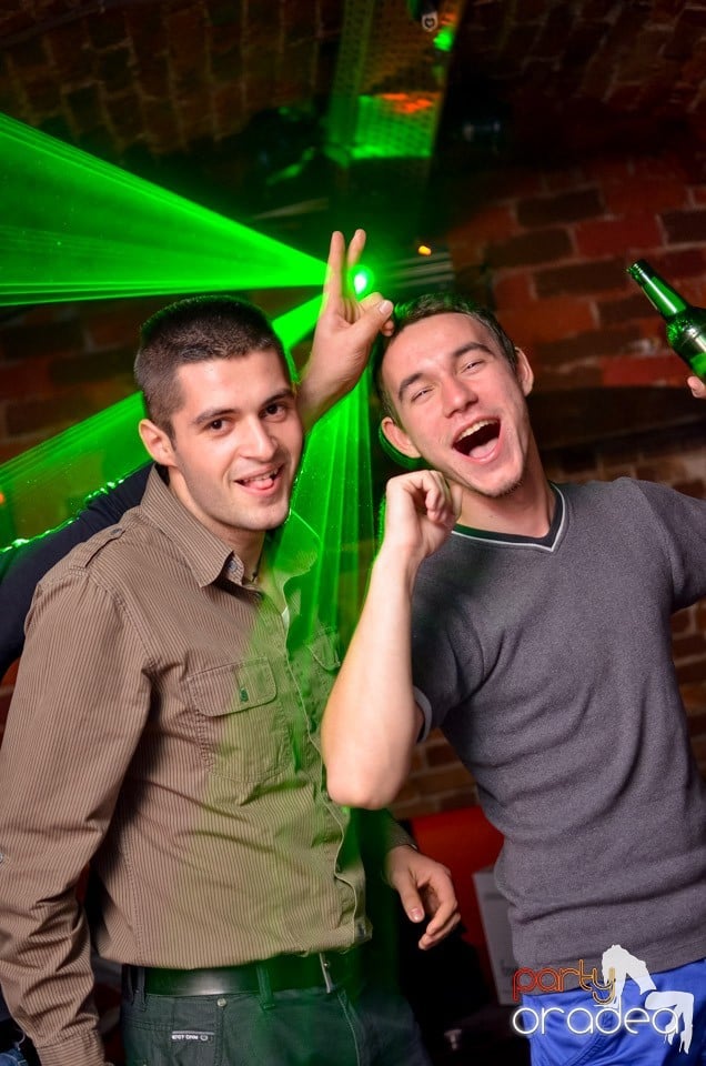 Escape Club Party cu DJ Mihy, 