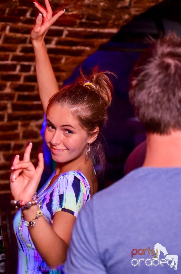 Escape Club: Party in the Night, 