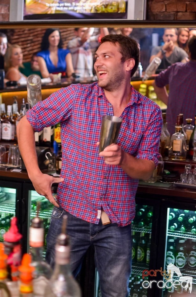 Escape Club: Party in the Night, 