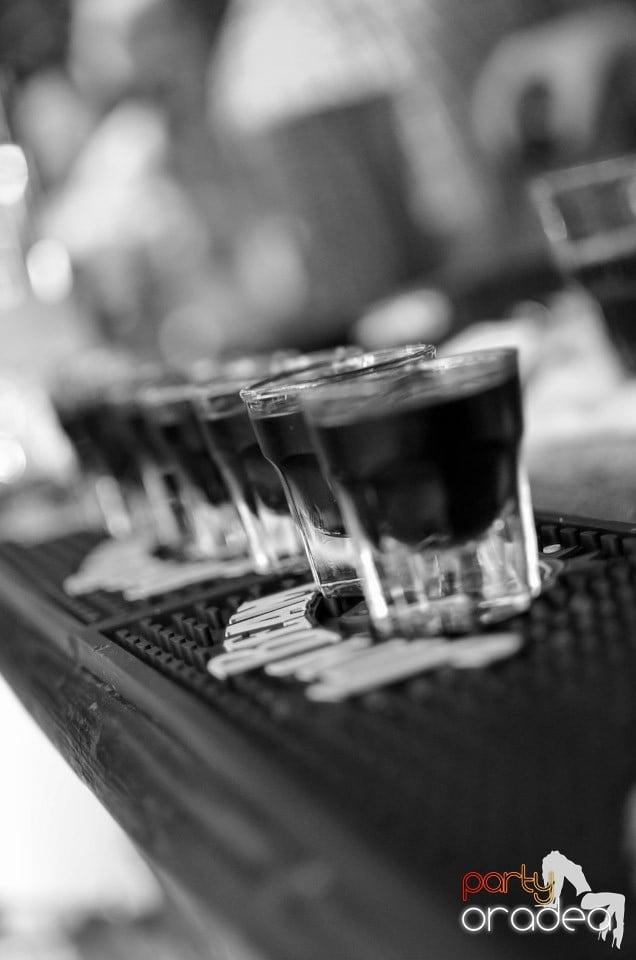 Escape Club: Party in the Night, 