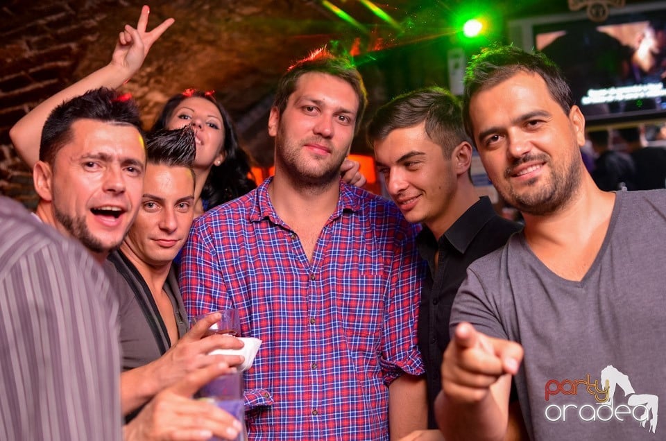 Escape Club: Party in the Night, 