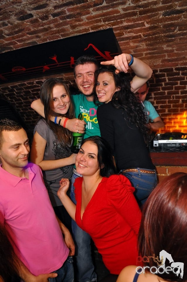 Escape Club - Party Time!,