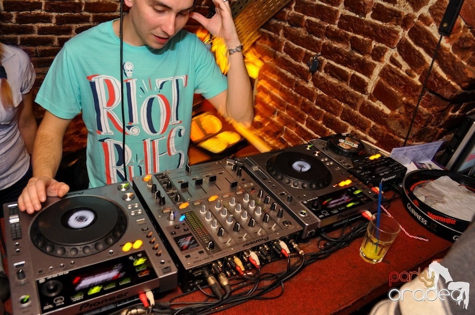 Escape Club - Party Time!, 