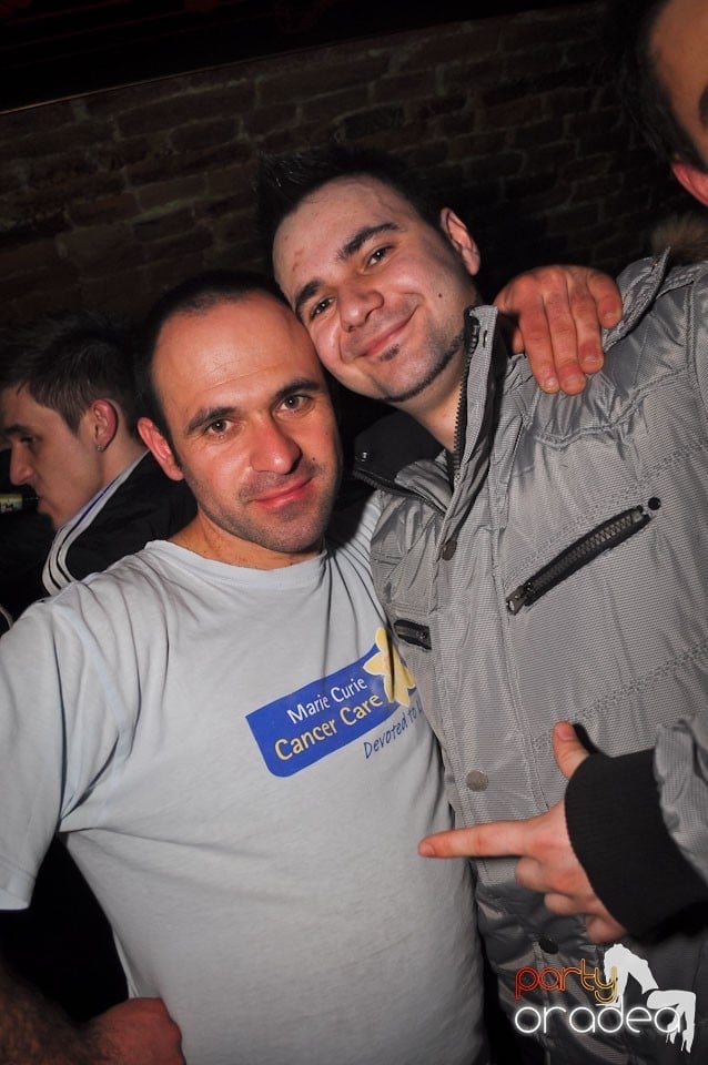 Escape Club seară de seară,
