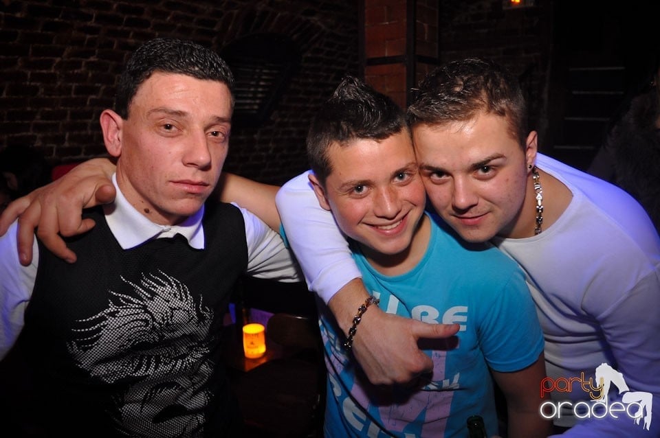 Escape Club seară de seară,