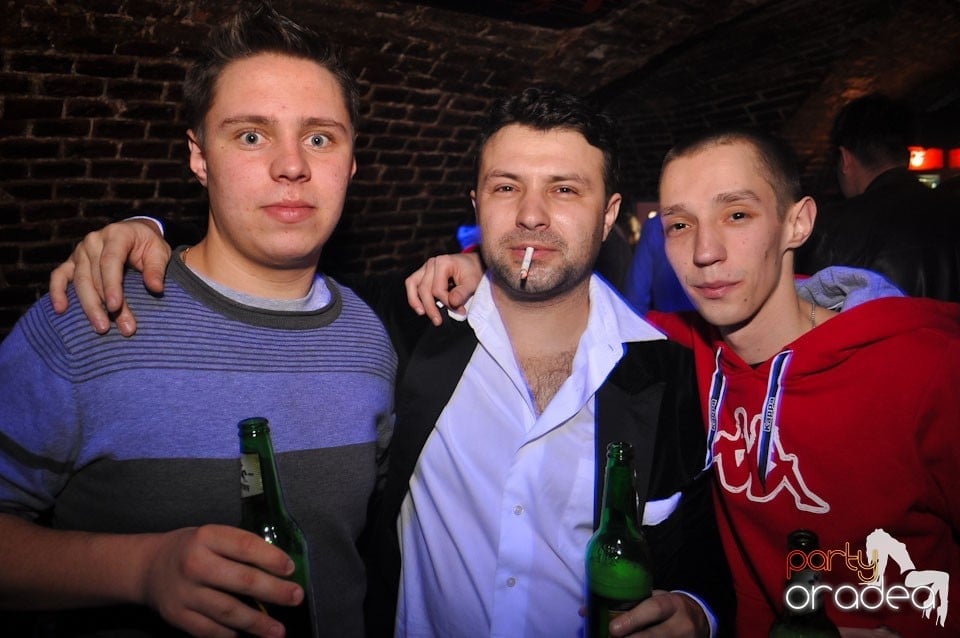 Escape Club seară de seară,