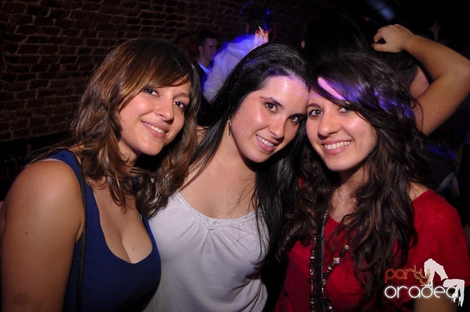 Escape Club seară de seară,