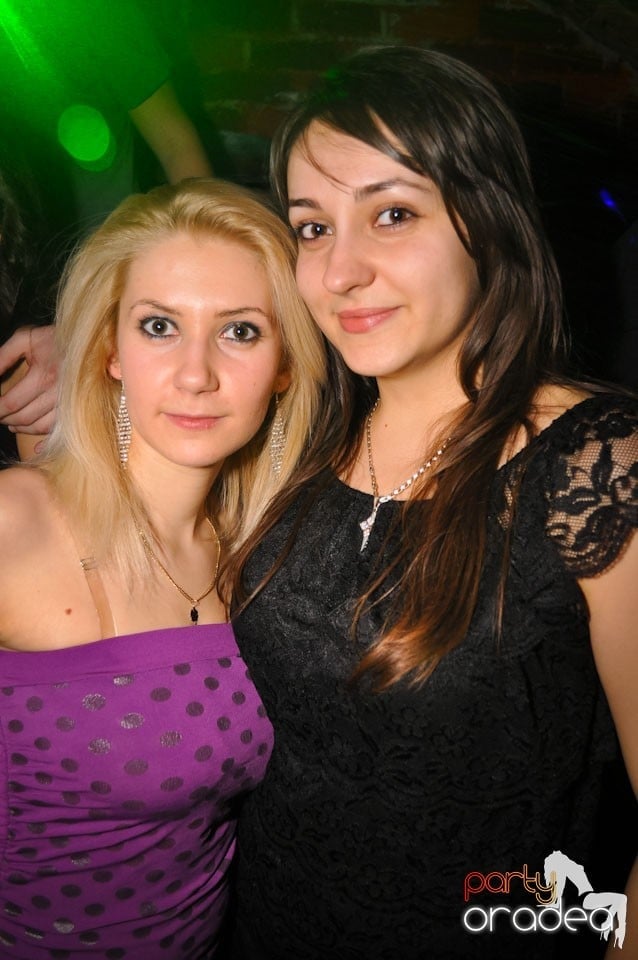Escape Club seară de seară,
