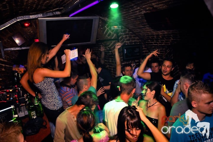 Escape Club zi de zi, 