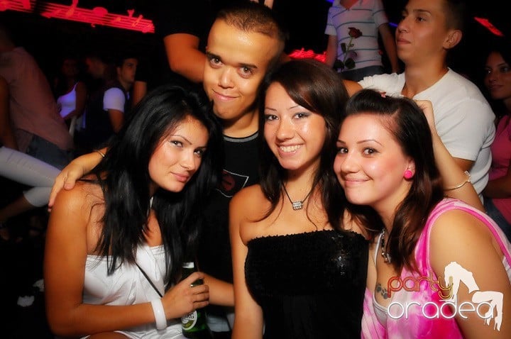 Escape Club zi de zi, 