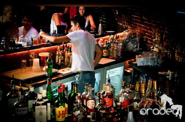 Escape Club zi de zi, 