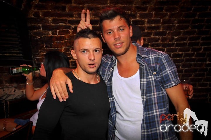 Escape Club zi de zi, 