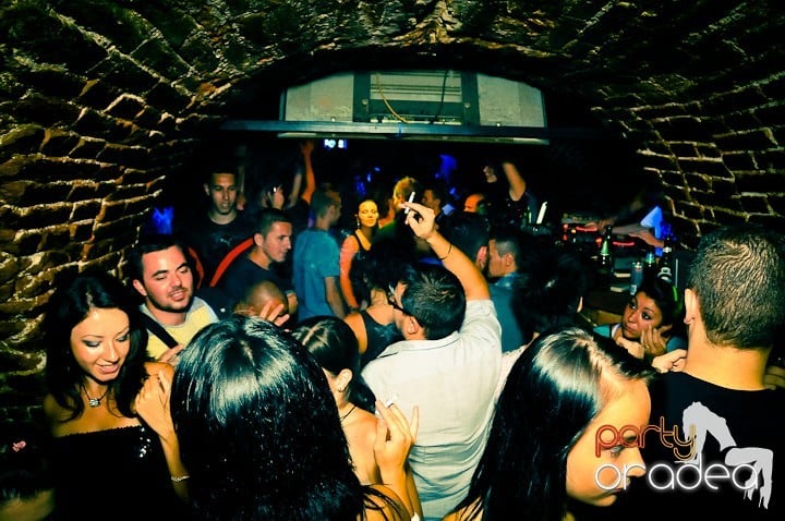 Escape Club zi de zi, 