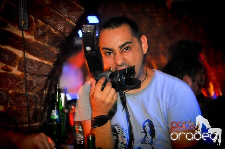 Escape Club zi de zi, 