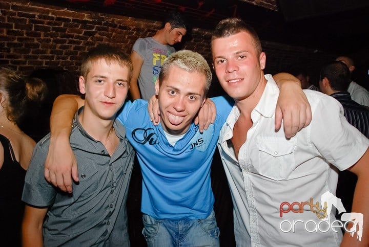 Escape dă startul la distracţie, 