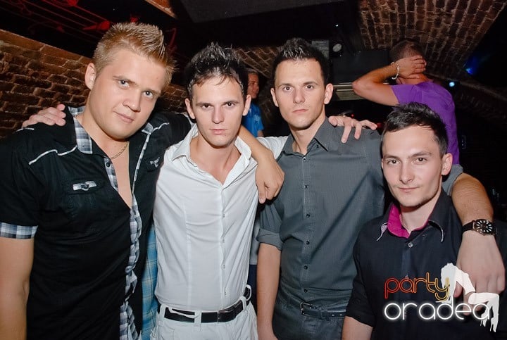 Escape dă startul la distracţie, 