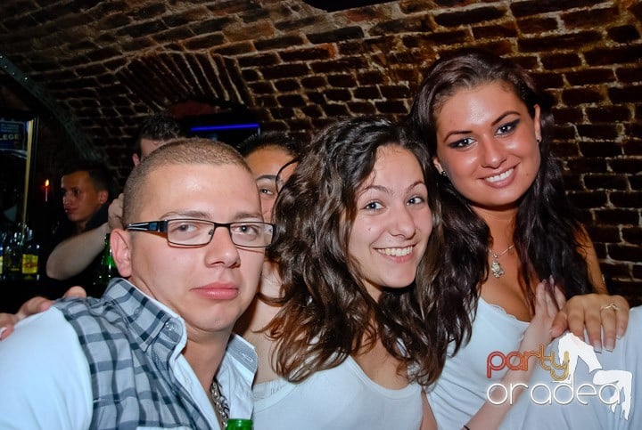 Escape dă startul la distracţie, 