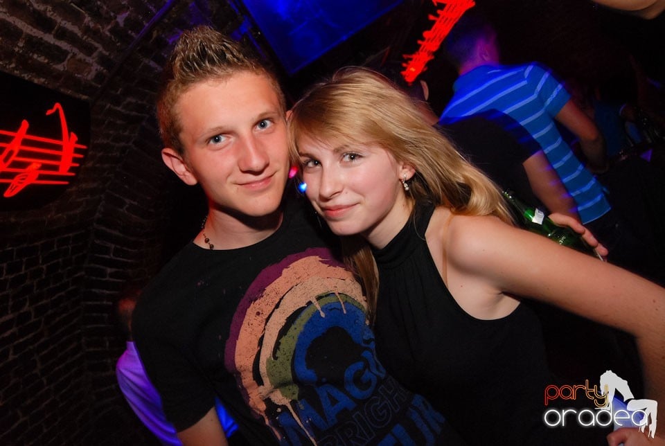 Escape Friday Party, 