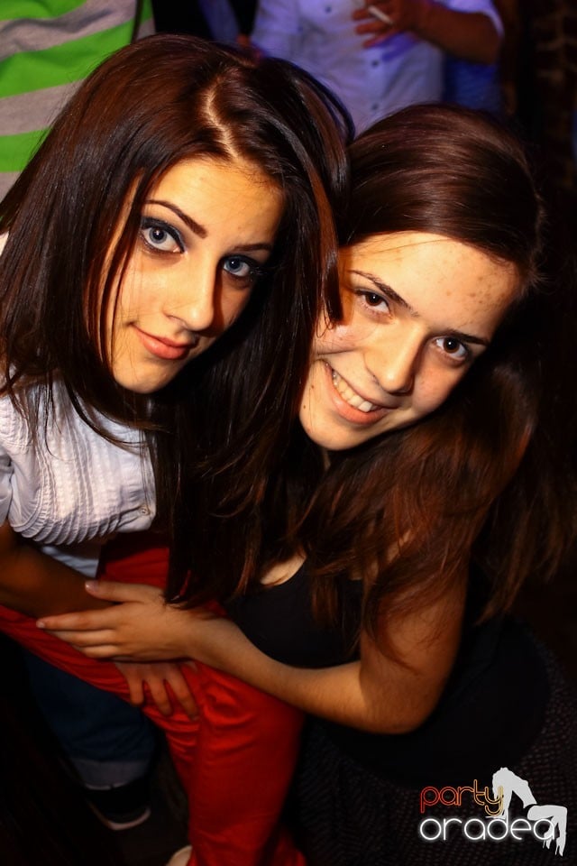 Escape Friday Party, 